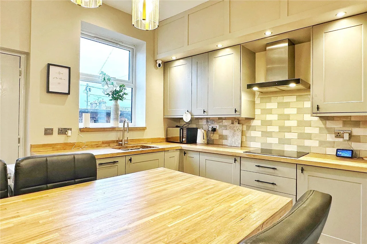 New Street, Stalybridge, SK15, photo 3
