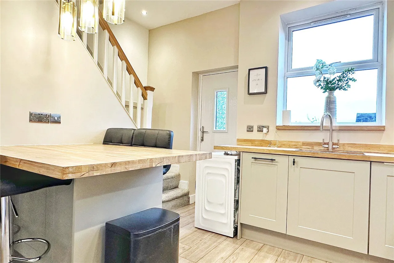New Street, Stalybridge, SK15, photo 4