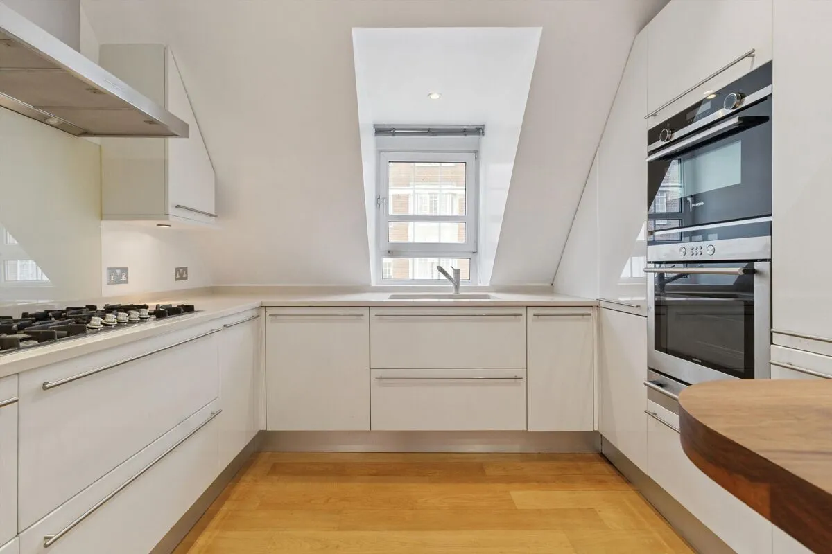 Elystan Street, London, SW3, photo 3