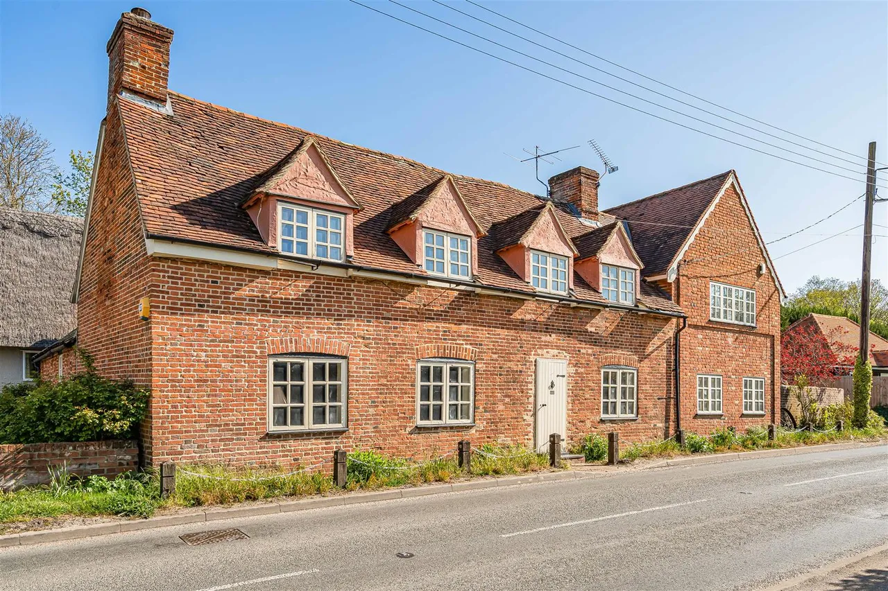 5 bed house for sale, Moor End, Great Sampford, CB10