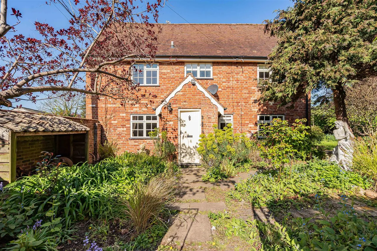 Moor End, Great Sampford, CB10, photo 9