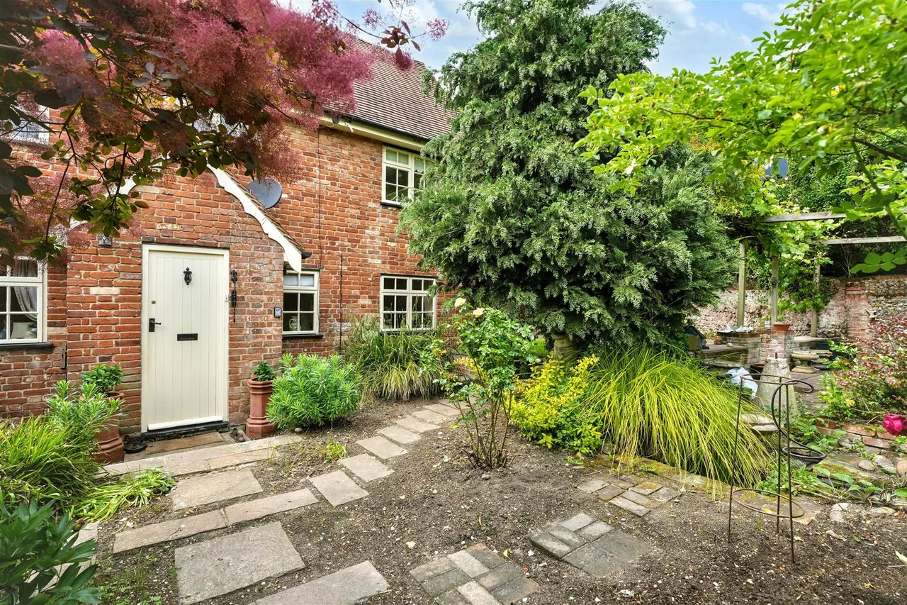 Moor End, Great Sampford, CB10, photo 25