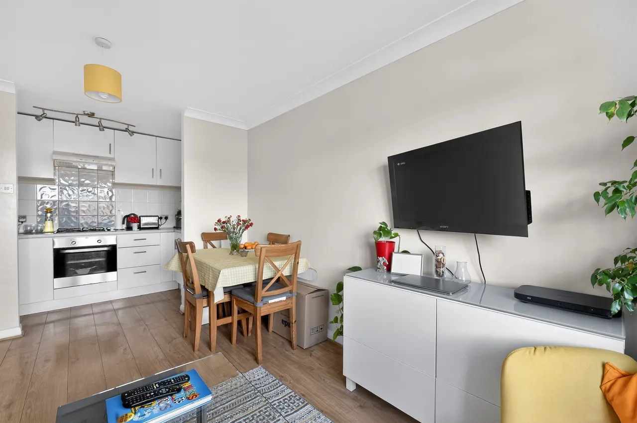 Wilkins Close, Mitcham, CR4, photo 9