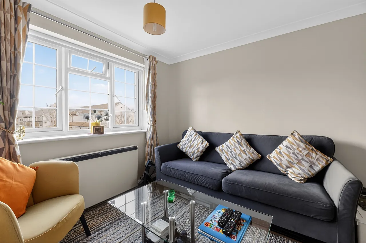 Wilkins Close, Mitcham, CR4, photo 10
