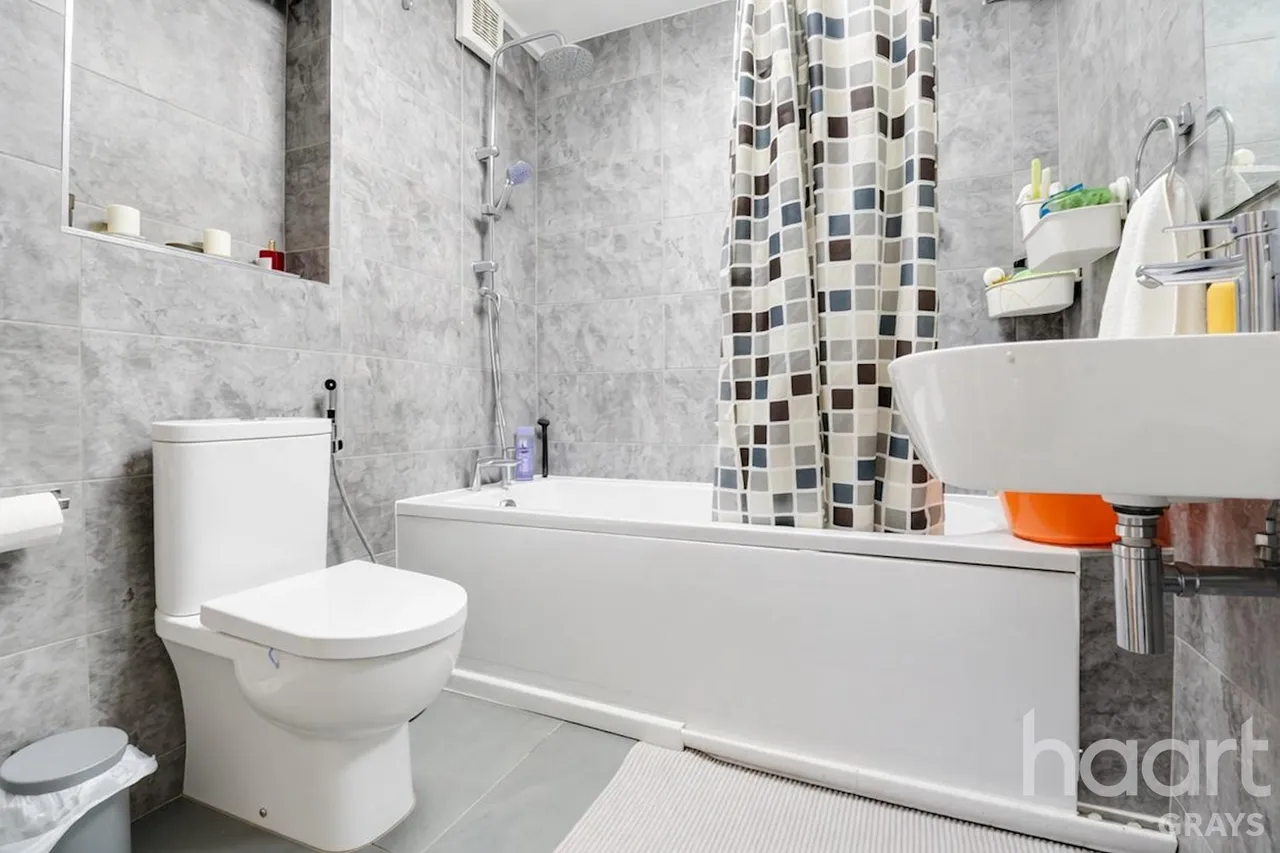 Watts Crescent, Purfleet, RM19, photo 13