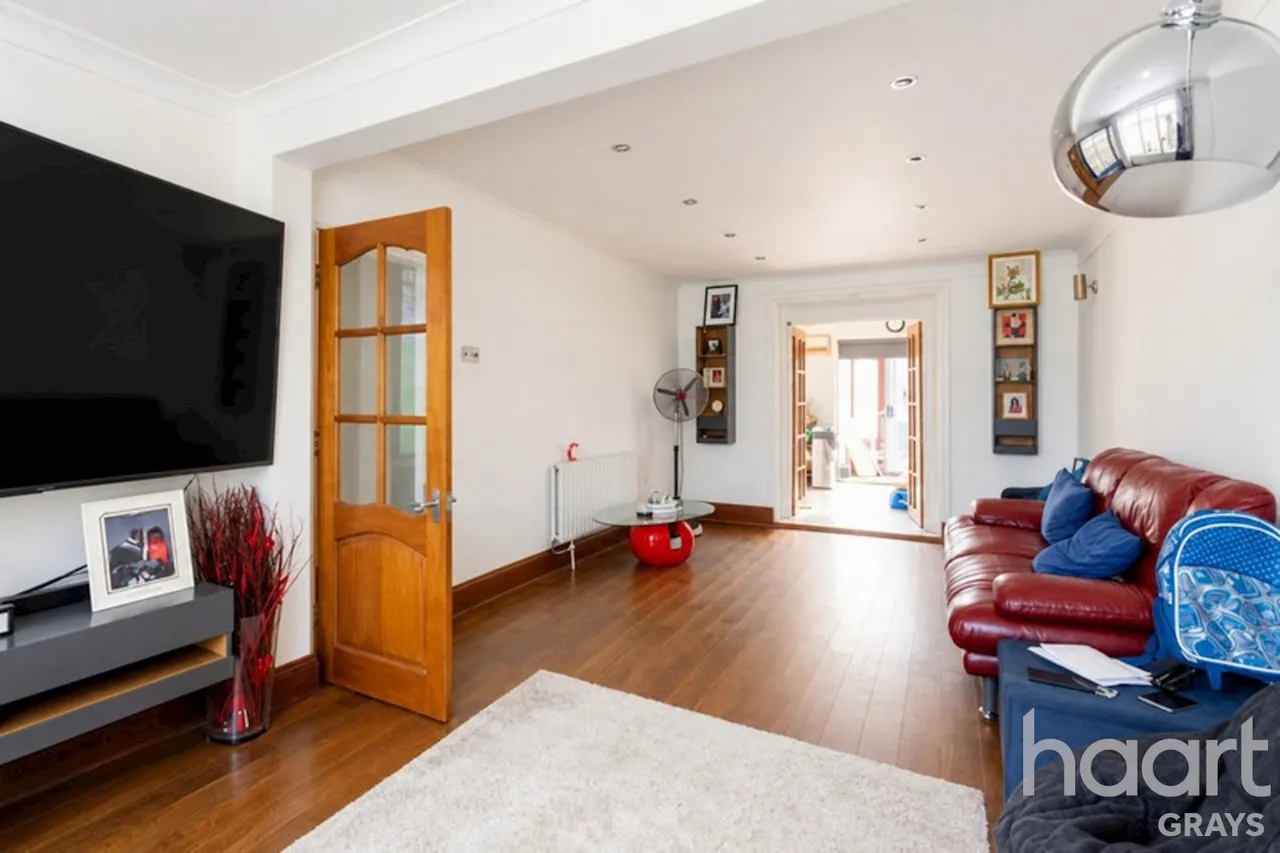 Watts Crescent, Purfleet, RM19, photo 4