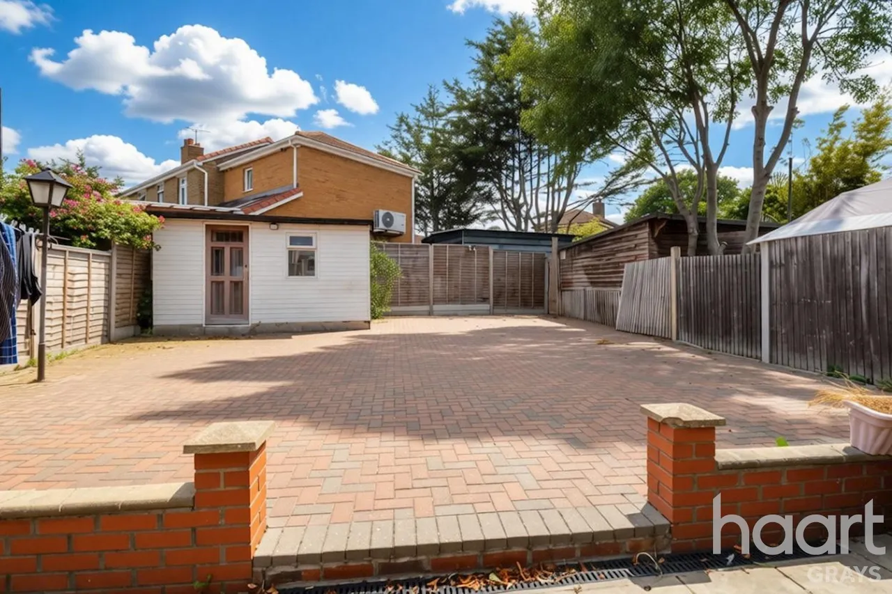 Watts Crescent, Purfleet, RM19, photo 18