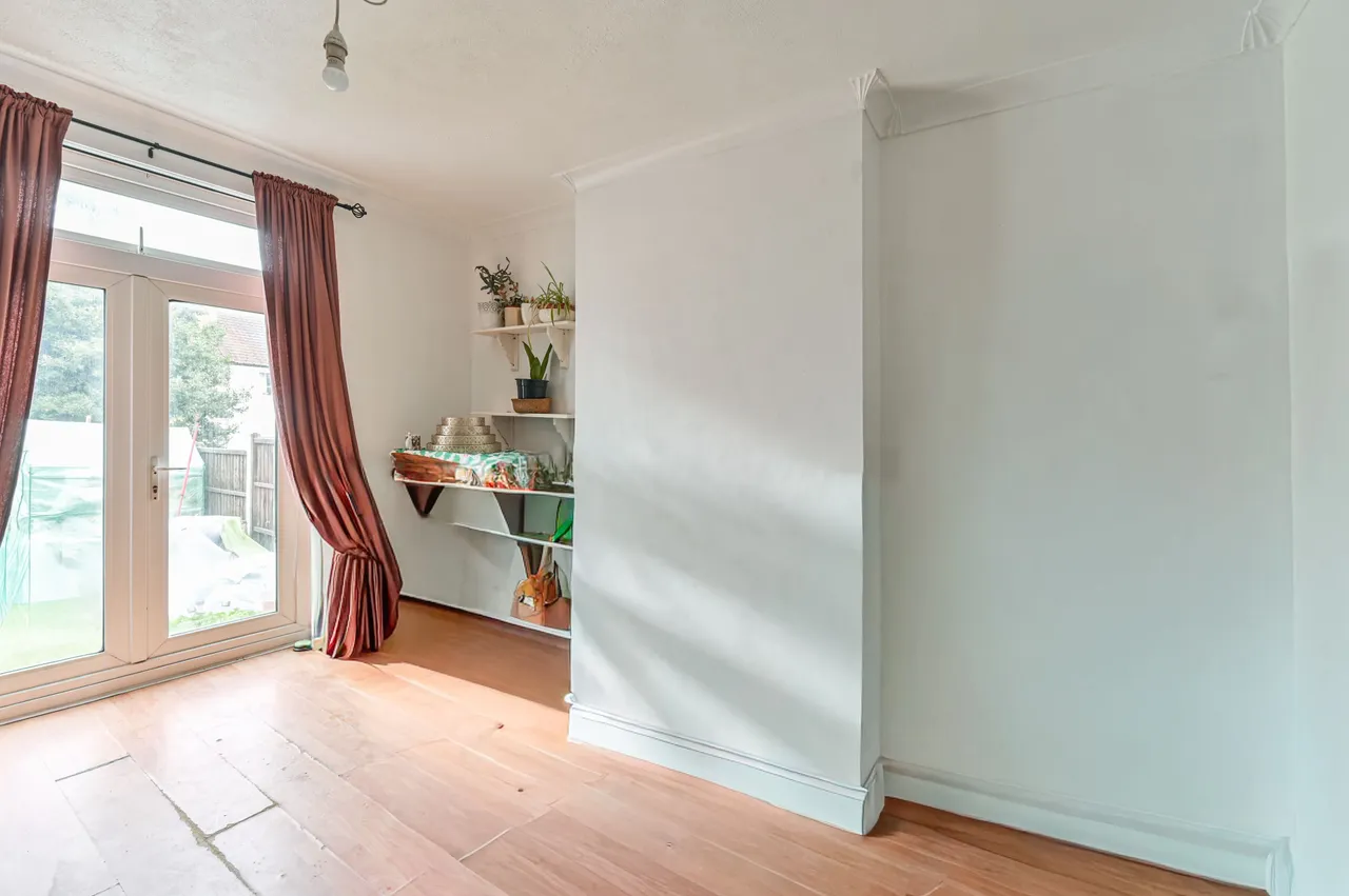 210 Eardley Road, London, photo 11