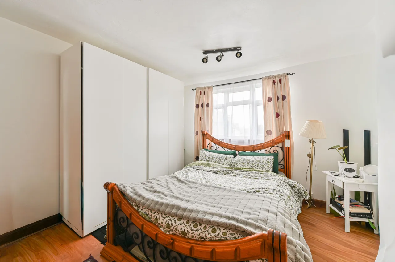 210 Eardley Road, London, photo 5
