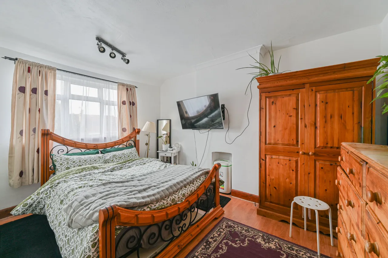 210 Eardley Road, London, photo 8