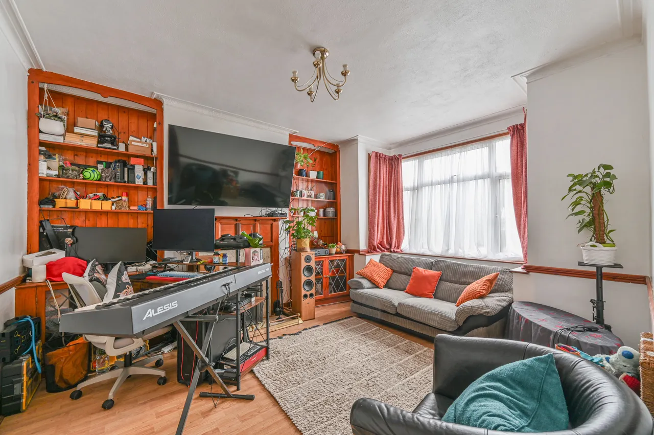 210 Eardley Road, London, photo 3