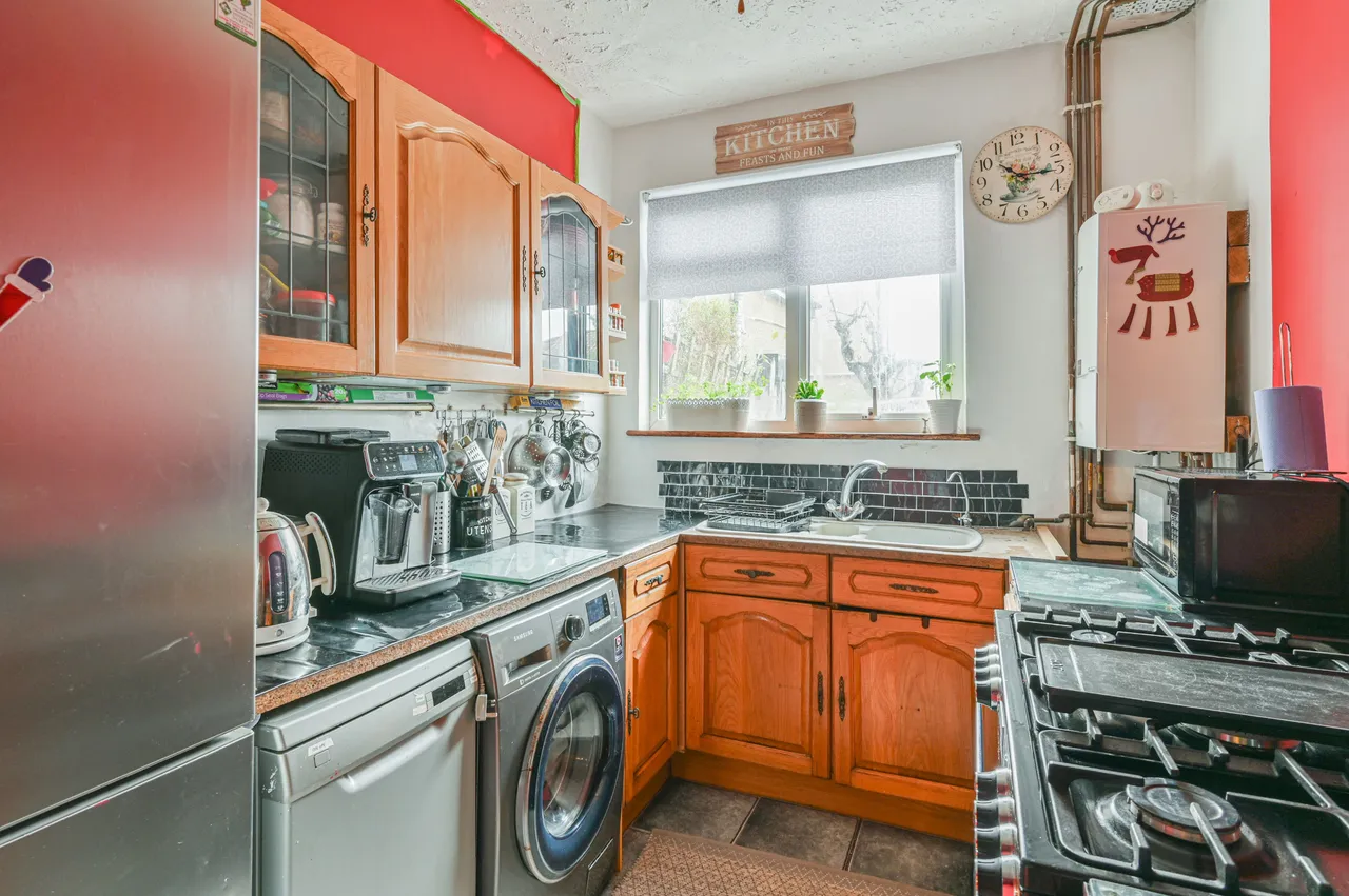 210 Eardley Road, London, photo 6