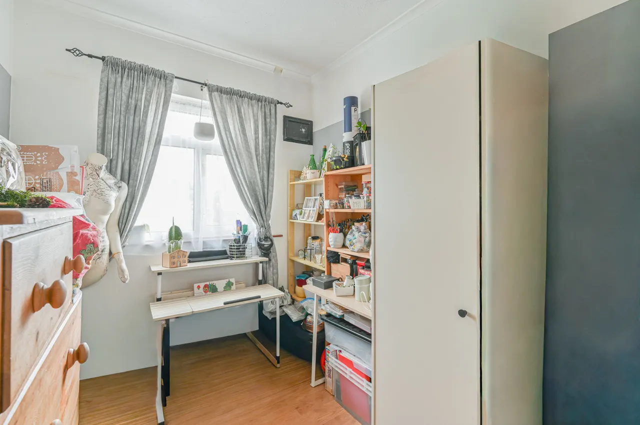 210 Eardley Road, London, photo 9