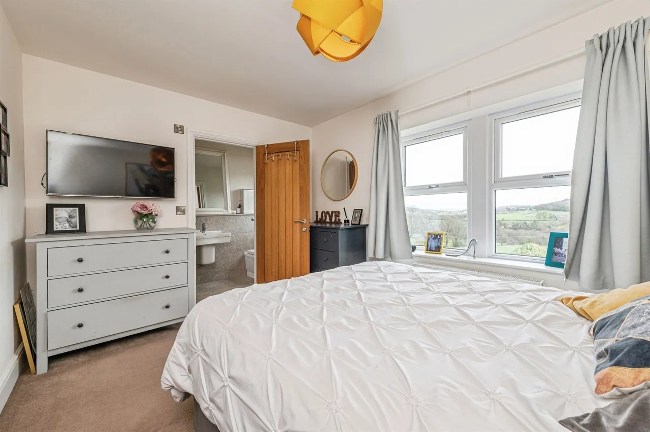 St. Georges Road, Scholes, HD9, photo 13
