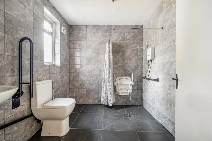 Goffs Road, Ashford, TW15, photo 12