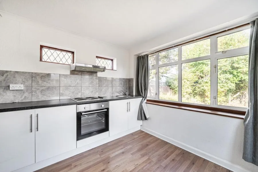 Goffs Road, Ashford, TW15, photo 3
