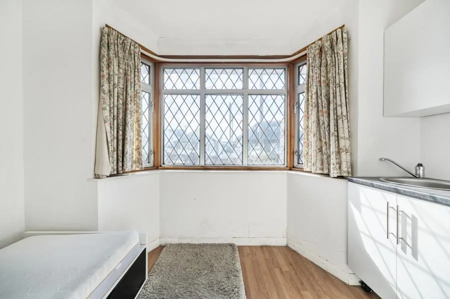 Goffs Road, Ashford, TW15, photo 11