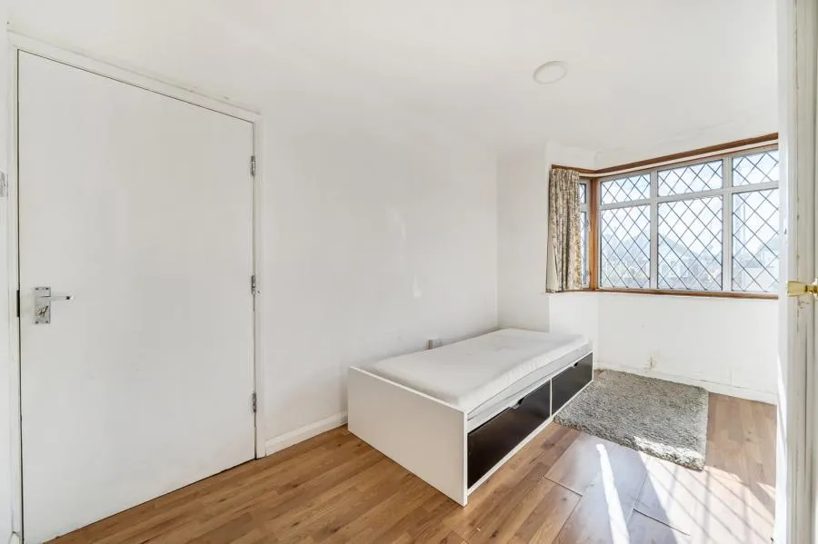 Goffs Road, Ashford, TW15, photo 10