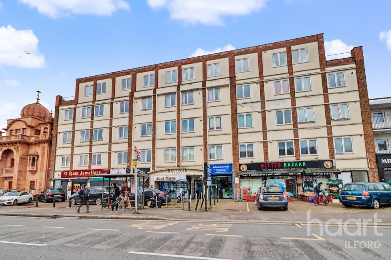 2 bed flat for sale, High Road, Ilford, IG1