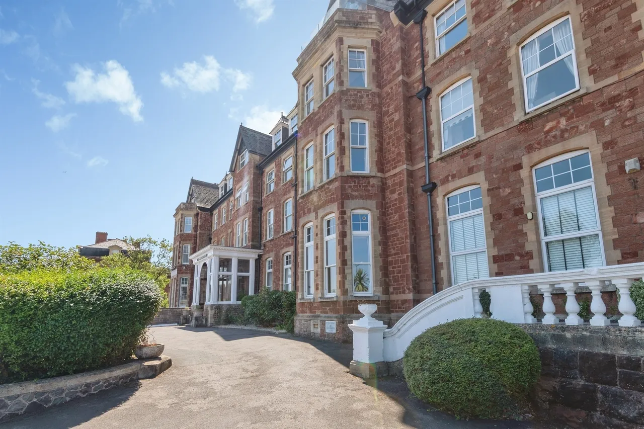 Metropole Court, Minehead, TA24, photo 15