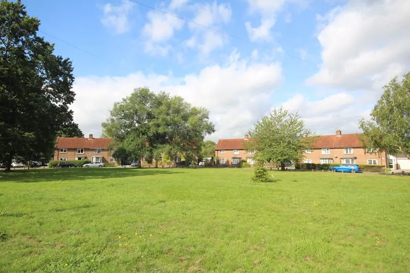 Southdene, Halstead, photo 19