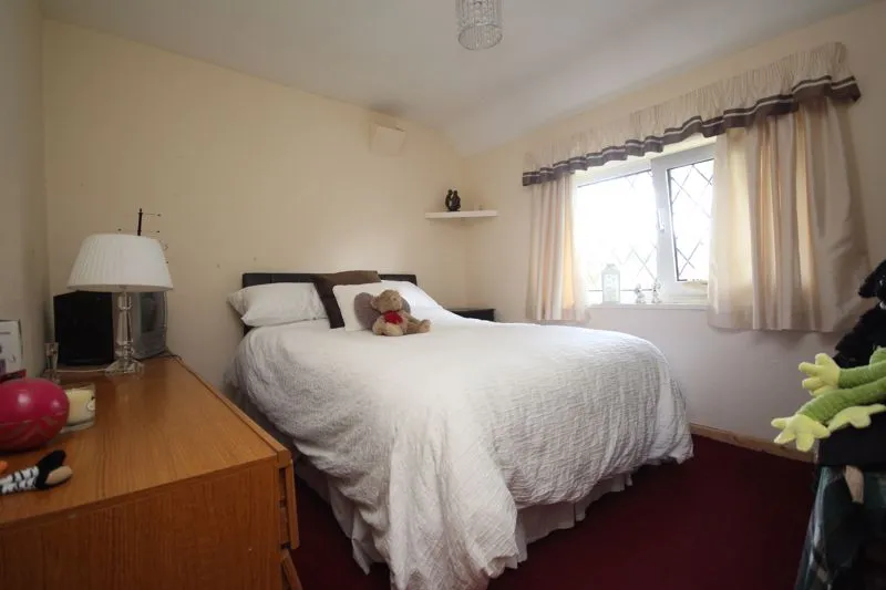 Southdene, Halstead, photo 7