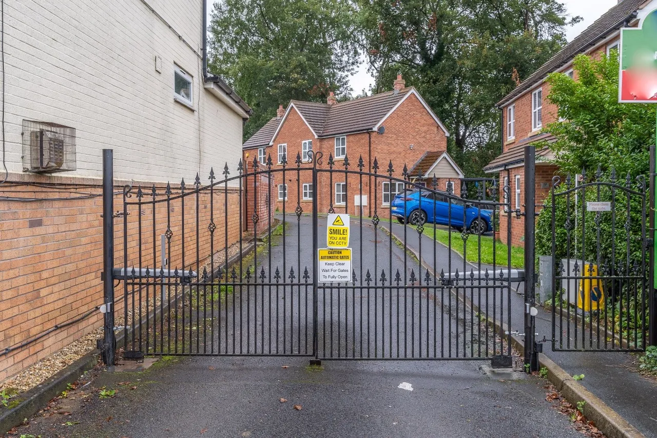 Forester Grove, Arleston, TF1, photo 15