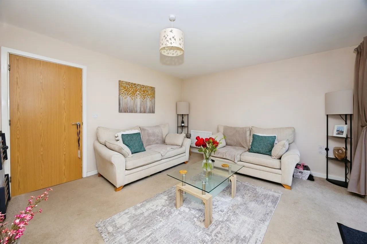 Starling Drive, Finberry, Ashford, photo 9