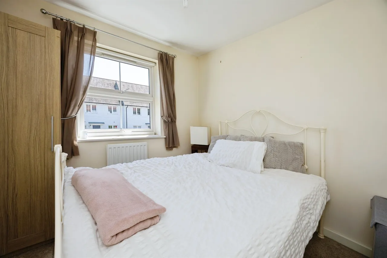 Starling Drive, Finberry, Ashford, photo 7