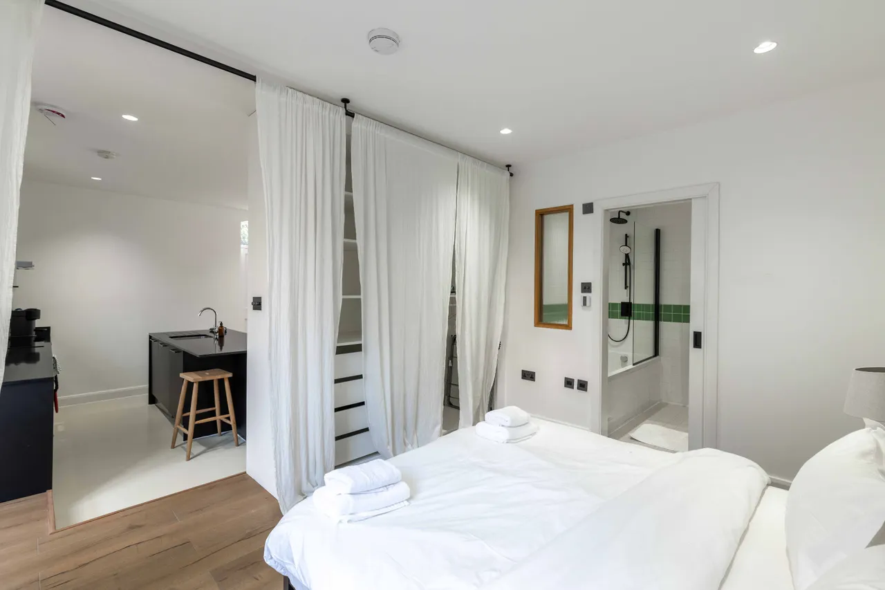 Macroom Road, London, W9, photo 8