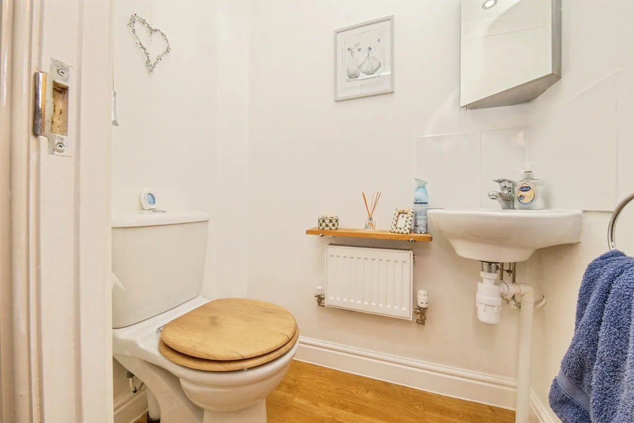 Mayhew Road, Rendlesham, IP12, photo 16