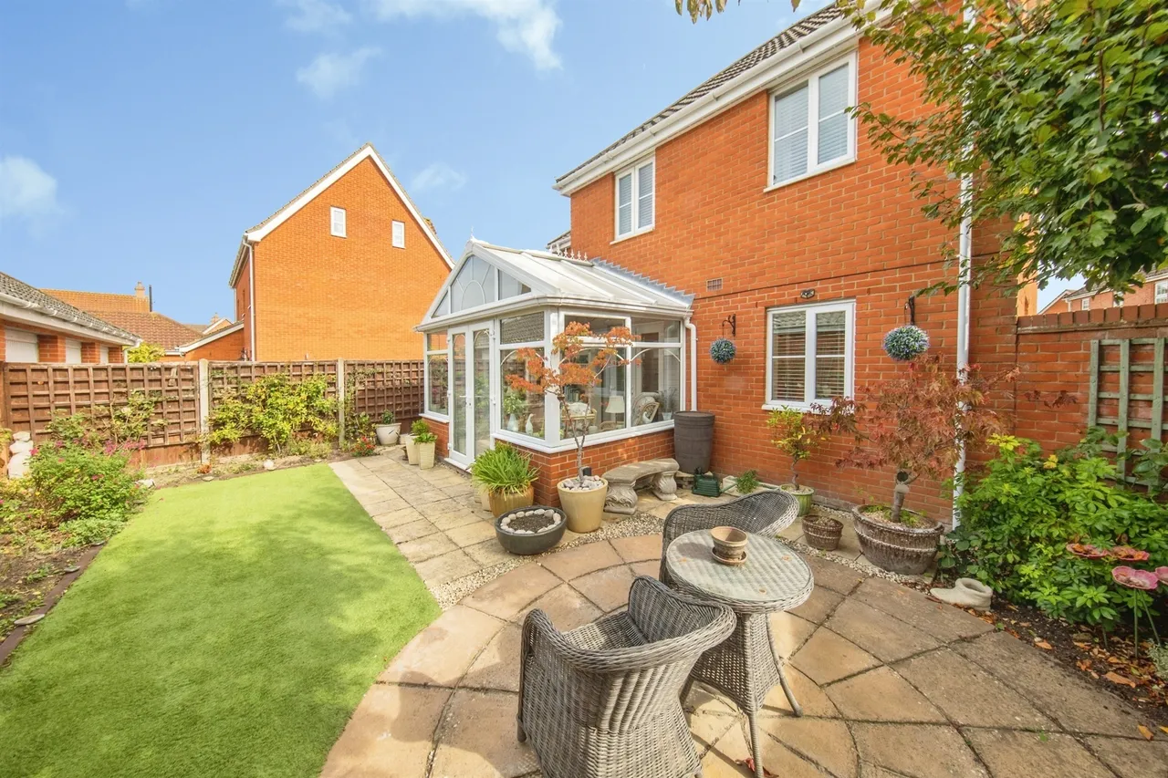 Mayhew Road, Rendlesham, IP12, photo 18