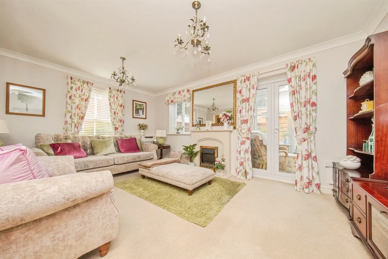 Mayhew Road, Rendlesham, IP12, photo 5