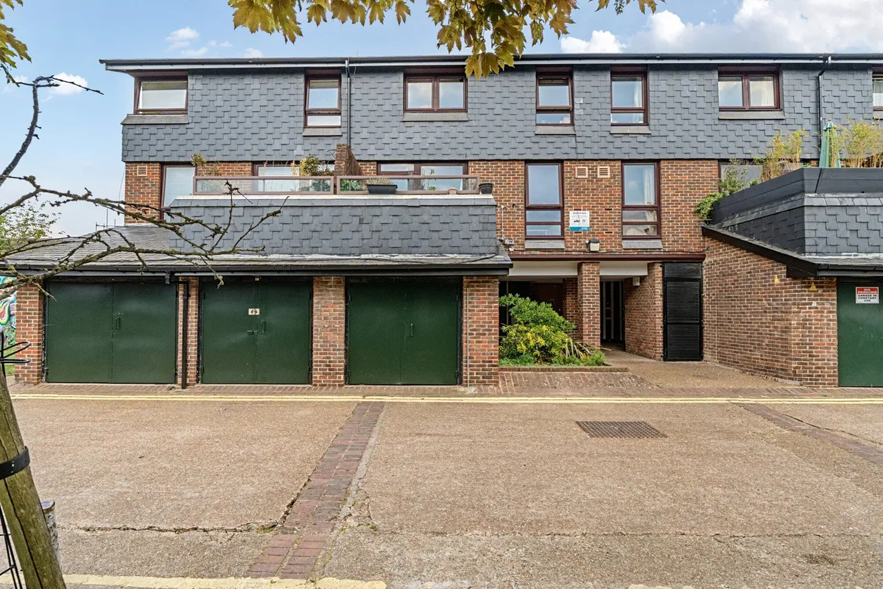 Vivian Square, SE15, photo 4
