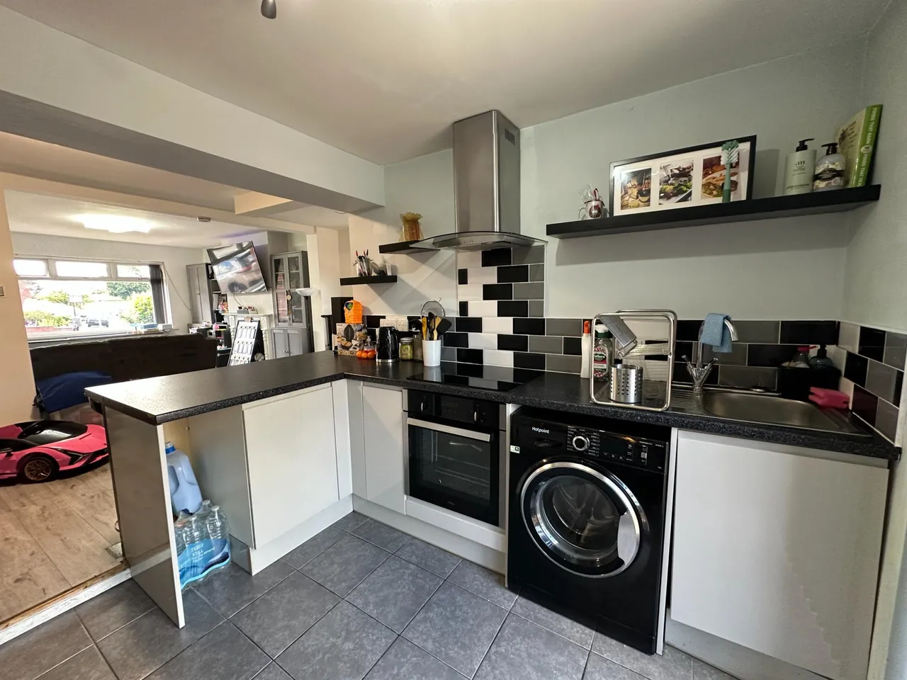 Heath Lane, West Bromwich, B71, photo 9