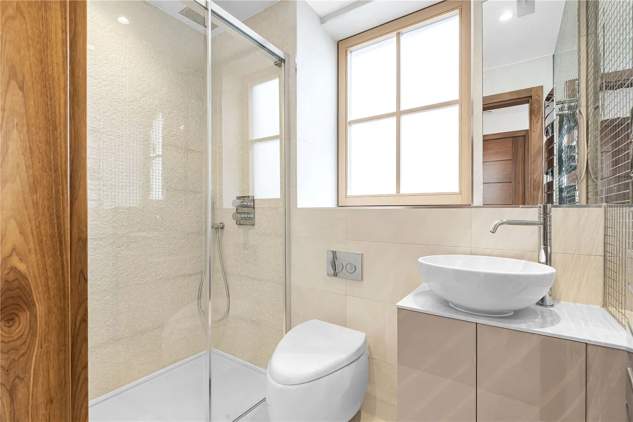 Totteridge Lane, London, N20 8DX, photo 9