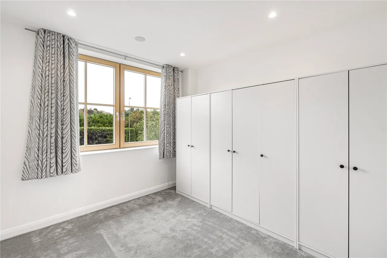 Totteridge Lane, London, N20 8DX, photo 5