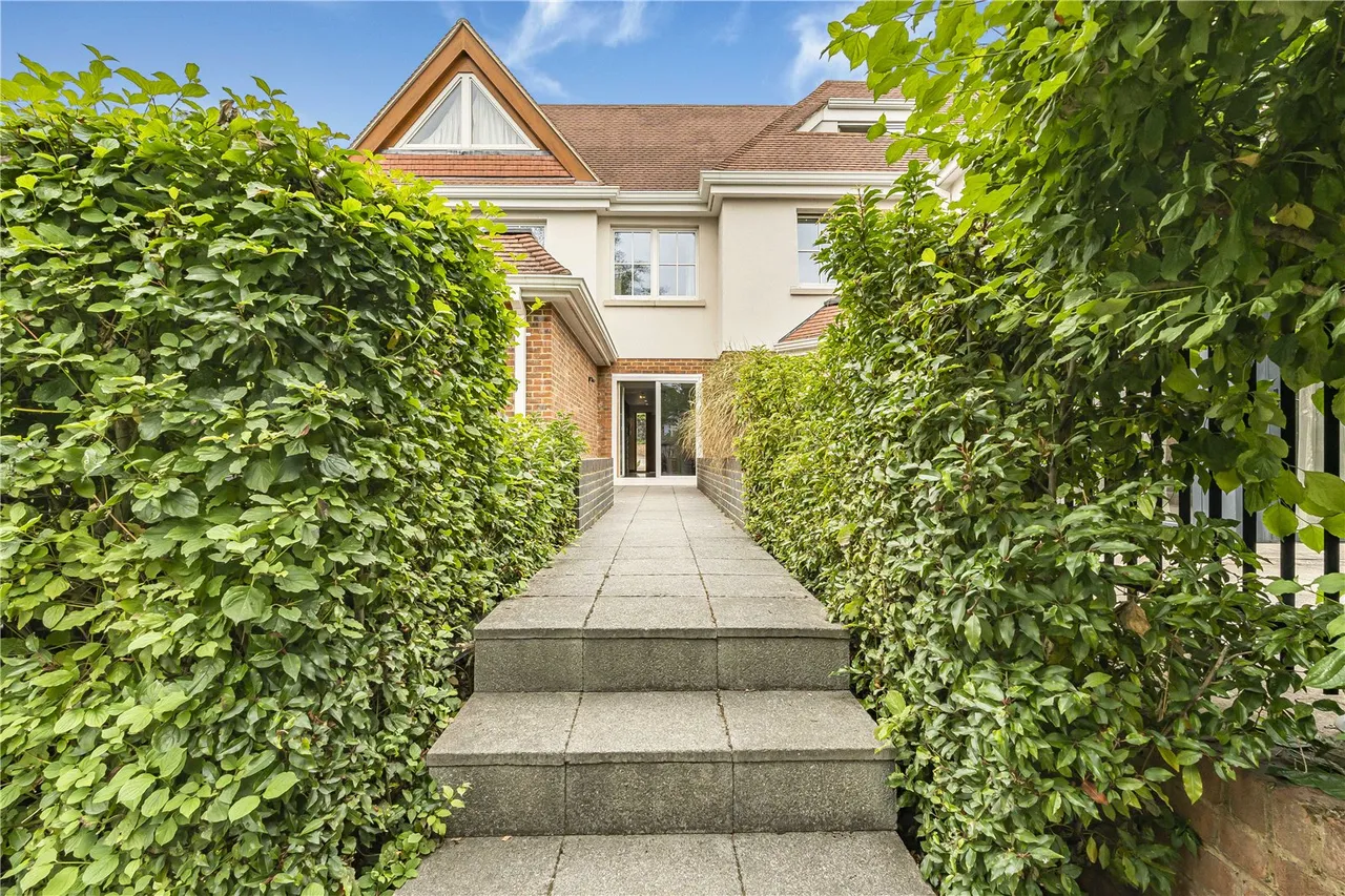 Totteridge Lane, London, N20 8DX, photo 15