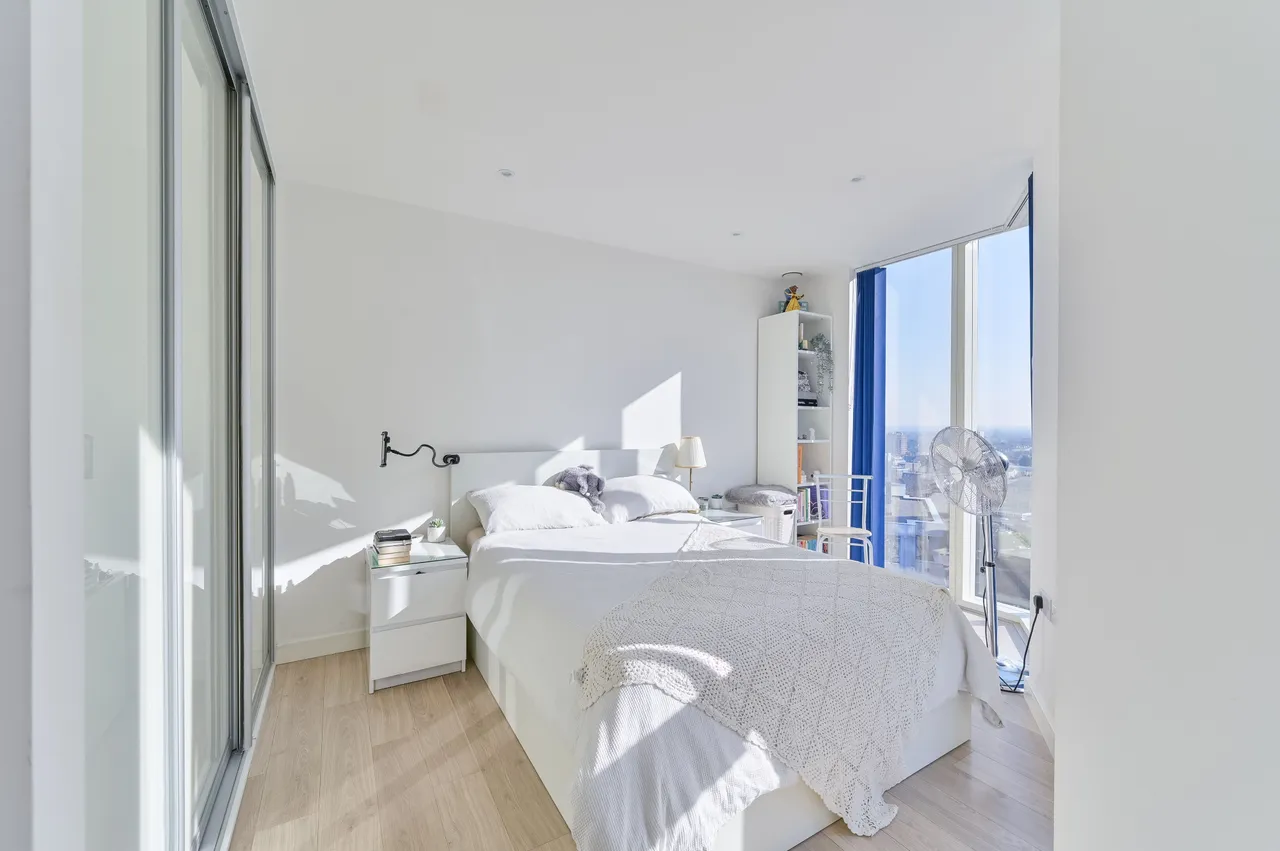 Flat 151, Pinnacle Apartments, 11 Saffron Central Square, Croydon, photo 5