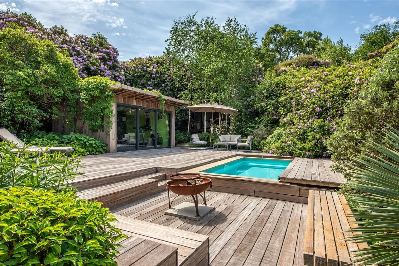 Deepdene Wood, Dorking, RH5, photo 11