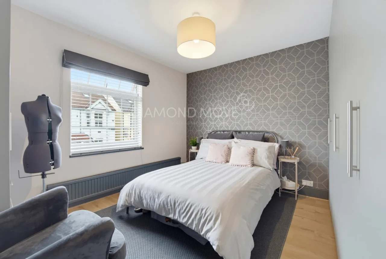 Grove Road, Hounslow, TW3 3PT, photo 25