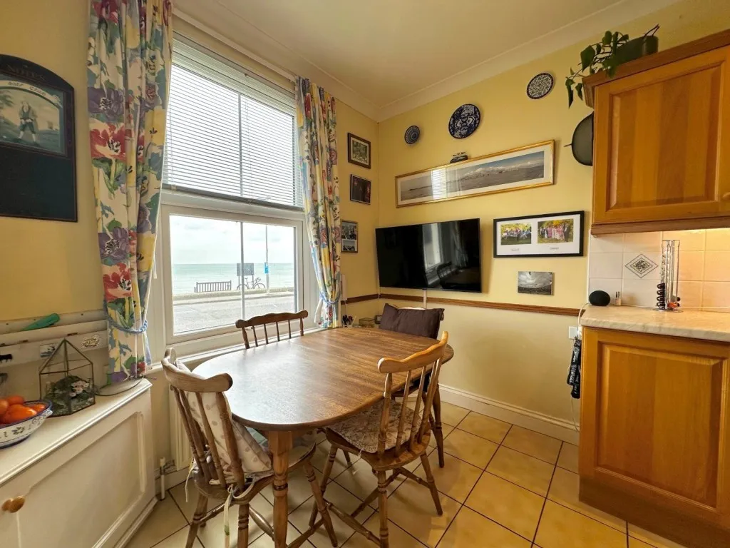 Beach Street, Deal, CT14, photo 7