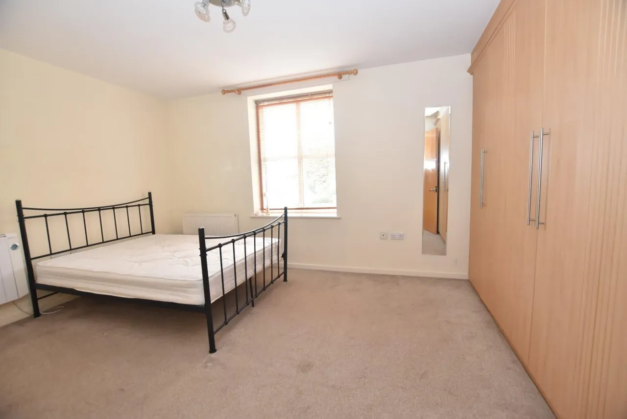 Camlough Walk, Chesterfield, S41, photo 4