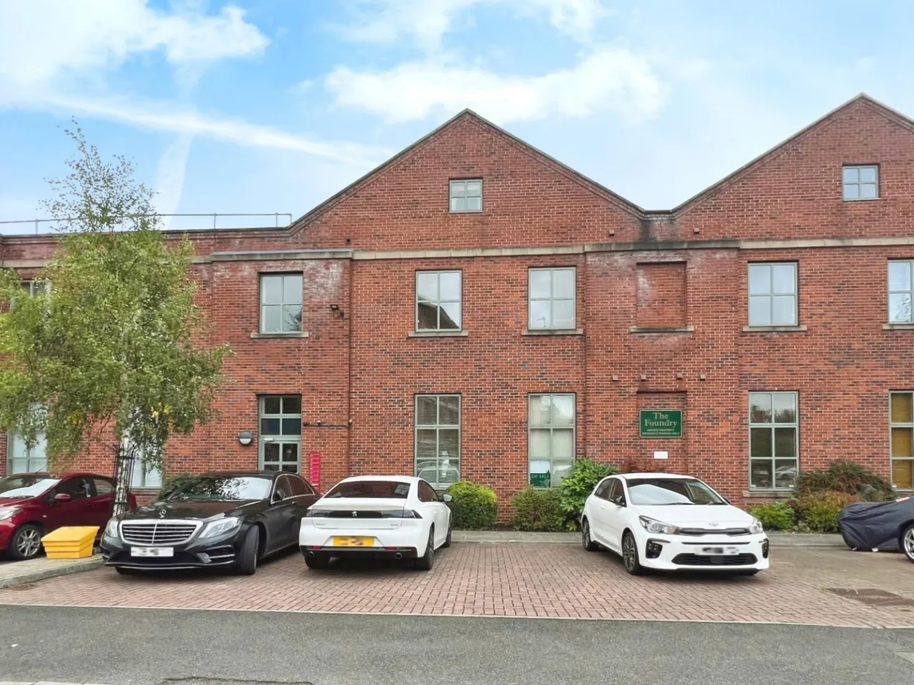 2 bed flat for sale, Camlough Walk, Chesterfield, S41