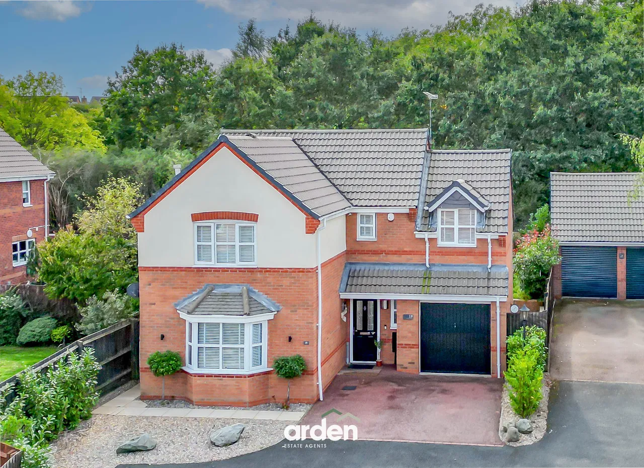 4 bed house for sale, Lily Green Lane, Redditch, B97