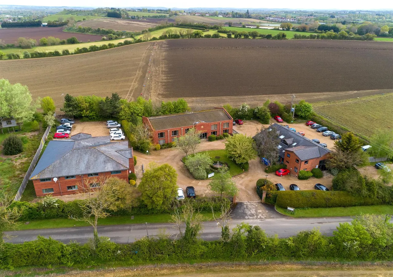 Station Road, Offenham, Evesham, photo 2