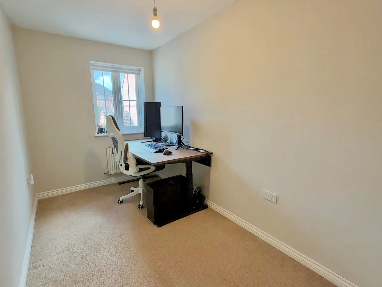 Endeavour Road, Swindon, SN3, photo 13