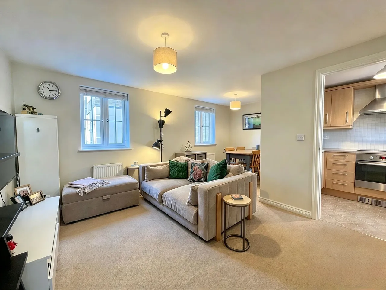Endeavour Road, Swindon, SN3, photo 2