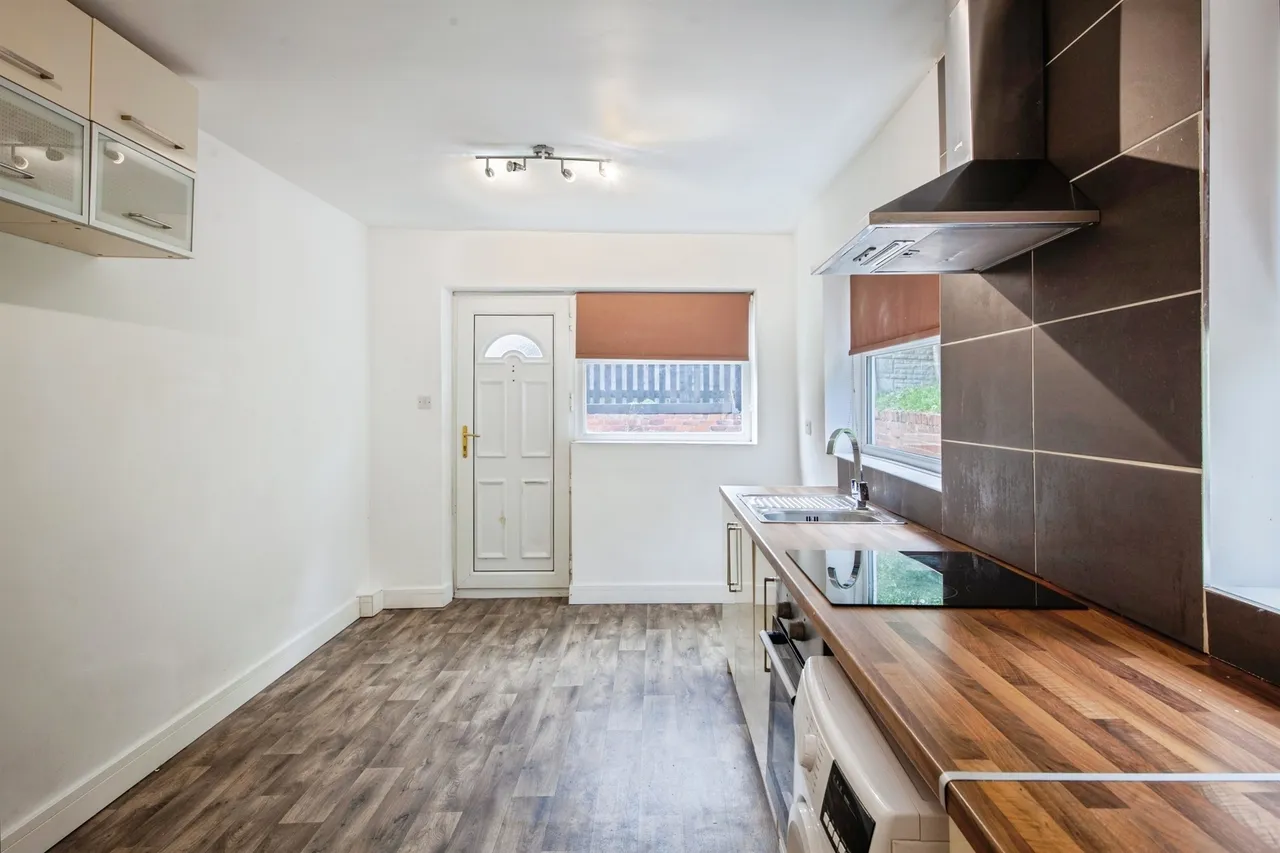 New Road, Staincross, S75, photo 6