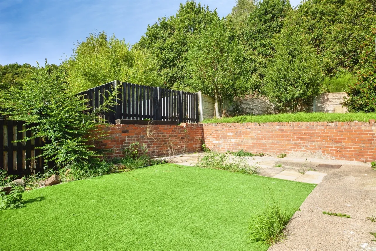 New Road, Staincross, S75, photo 16